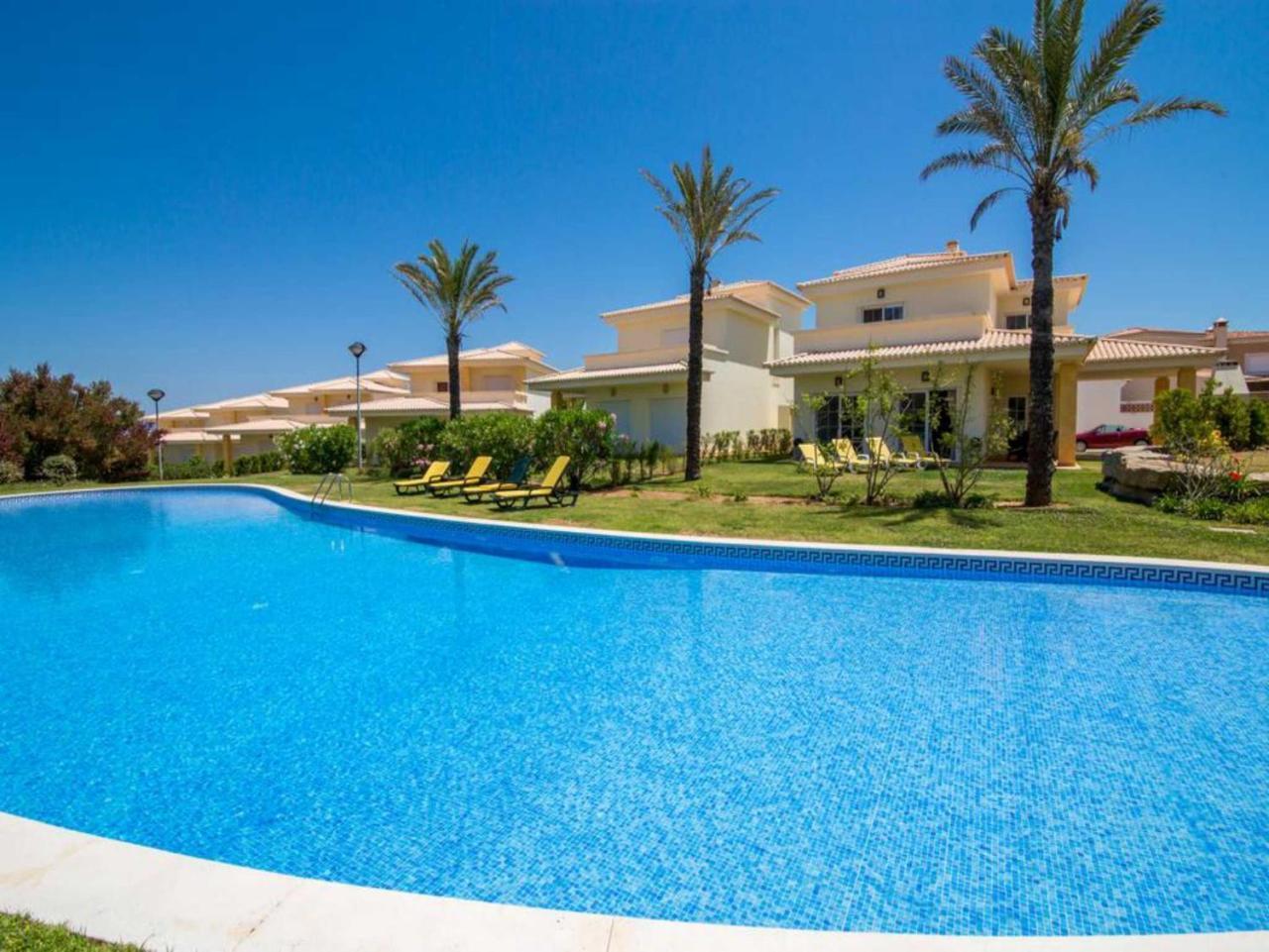 D02 - Heaven Golf Villa Lagos Exterior photo
